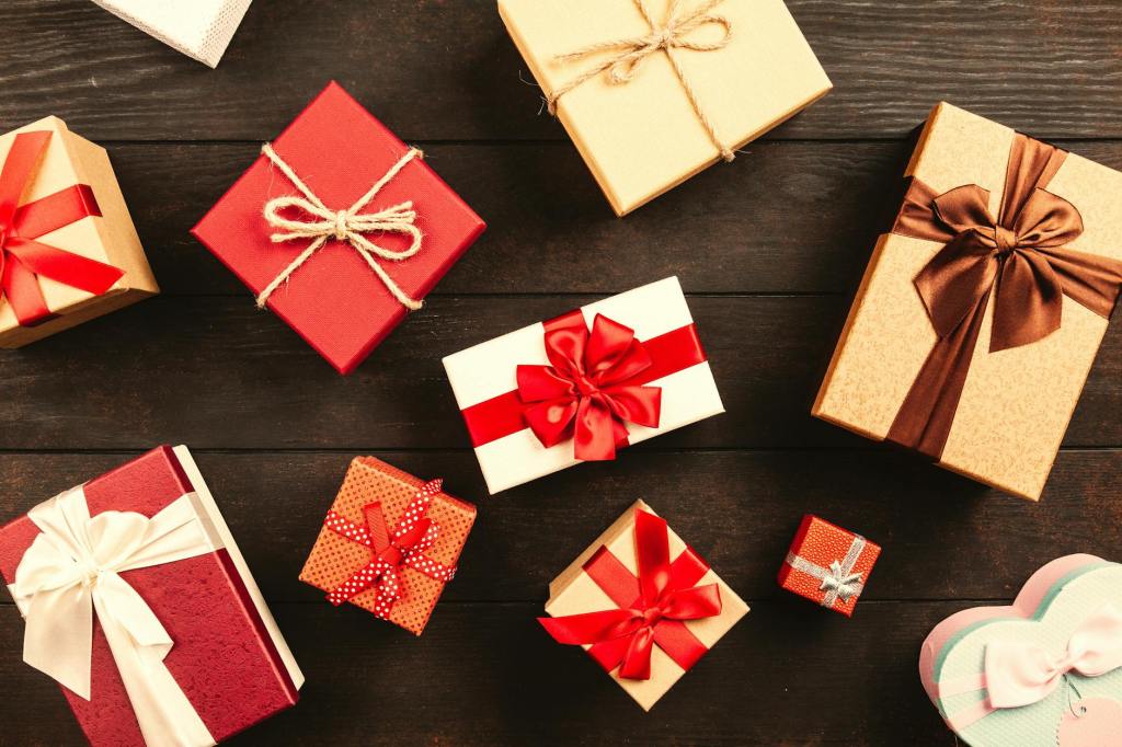 Gift Guide Hyperlinks